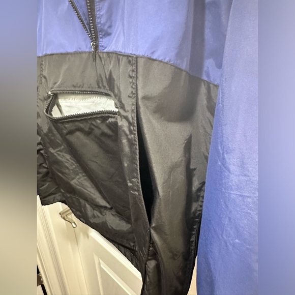 AJ Shop Blue/Black Gore-Tex Jacket ½ Zip Kangaroo Pouch Size Medium Vented - Picture 12 of 13